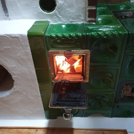 Berghuette Mit Terrasse Niederau